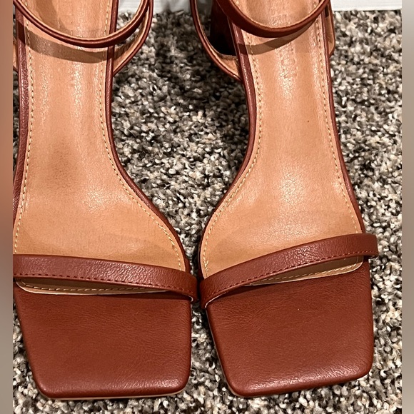 GABRIELLE UNION Kakra Single Band Sandals Size 8 - Picture 2 of 12